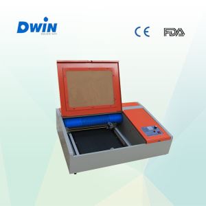 Mini draagbare CO2 Laser Gravure Machine